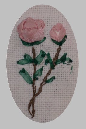 Kukkaortti pellavakankaalle